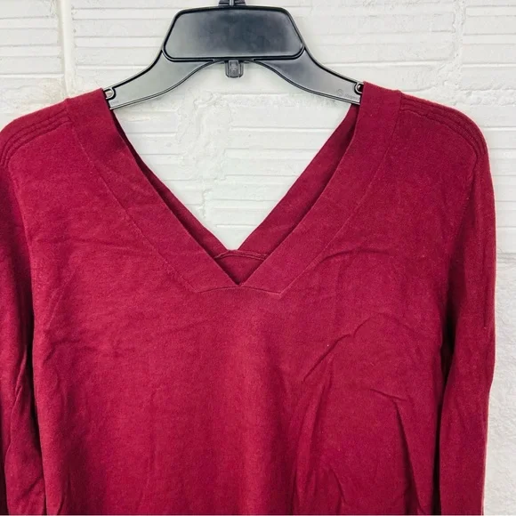 Lark & Ro Deep Red burgundy V neck Knit sweater Top size large - Picture 4 of 9